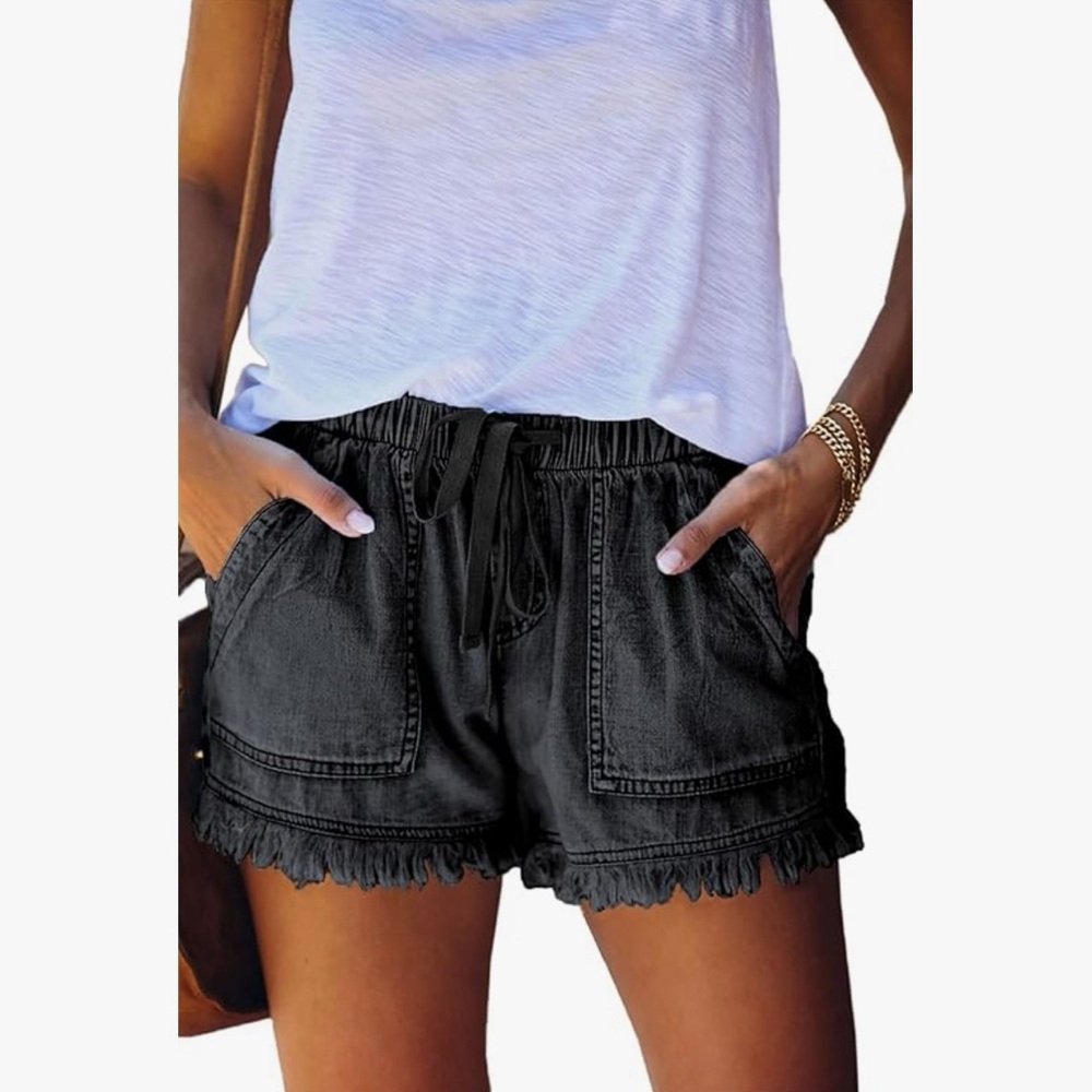 Frayed tie waste stretchy denim shorts